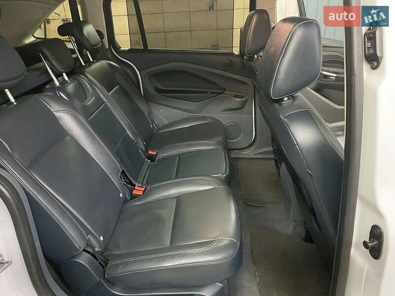 Мінівен Ford Grand C-Max 2015 в Кам'янському