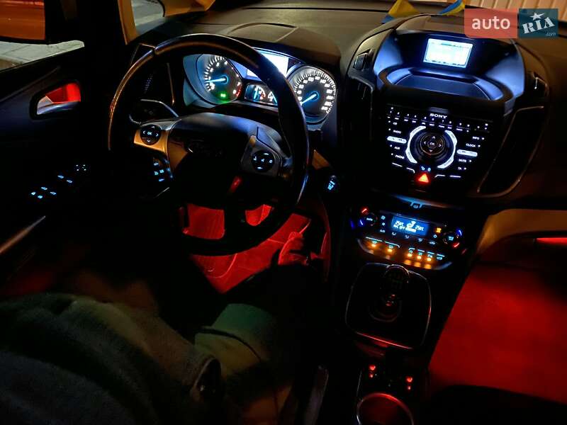 Мінівен Ford Grand C-Max 2015 в Кам'янському