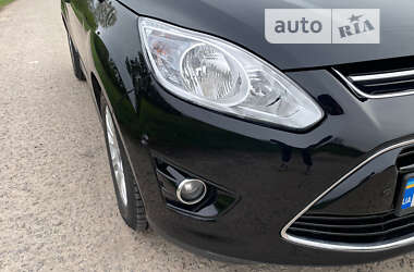 Минивэн Ford Grand C-Max 2011 в 
