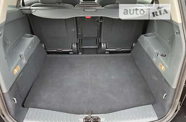 Минивэн Ford Grand C-Max 2011 в 