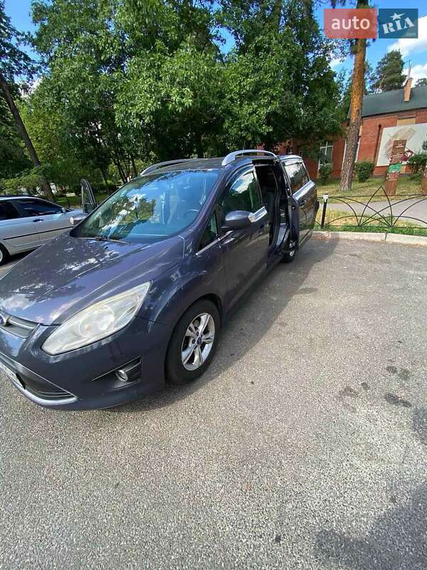 Ford Grand C-Max 2012