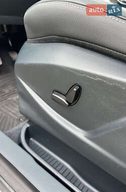 Минивэн Ford Grand C-Max 2011 в 