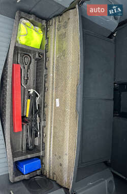 Минивэн Ford Grand C-Max 2011 в 