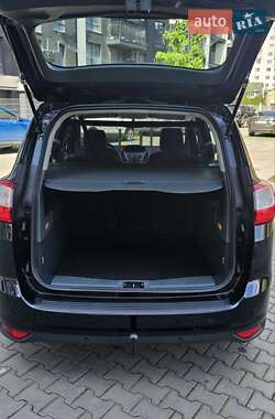 Минивэн Ford Grand C-Max 2011 в 