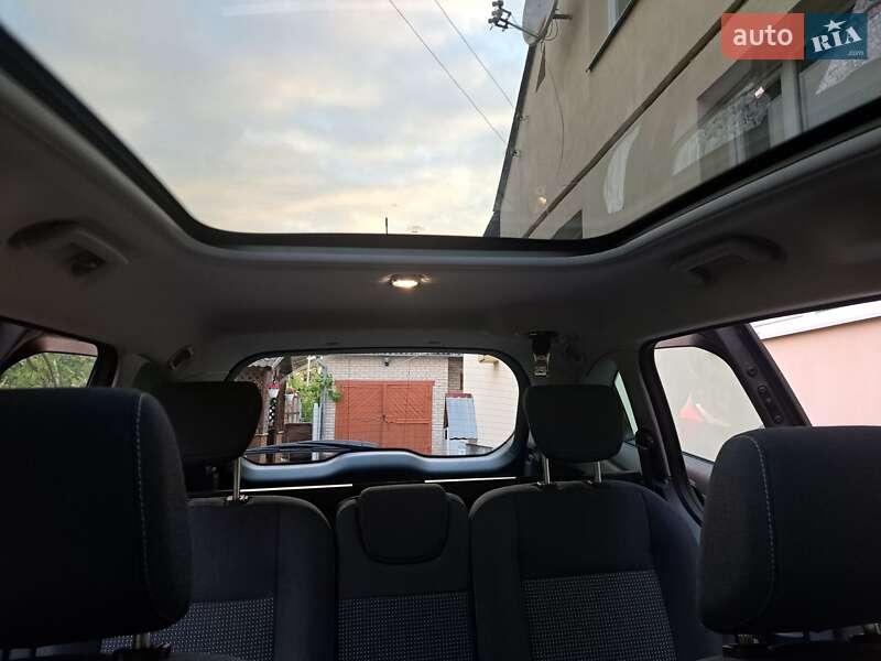 Мінівен Ford Grand C-Max 2012 в Луцьку