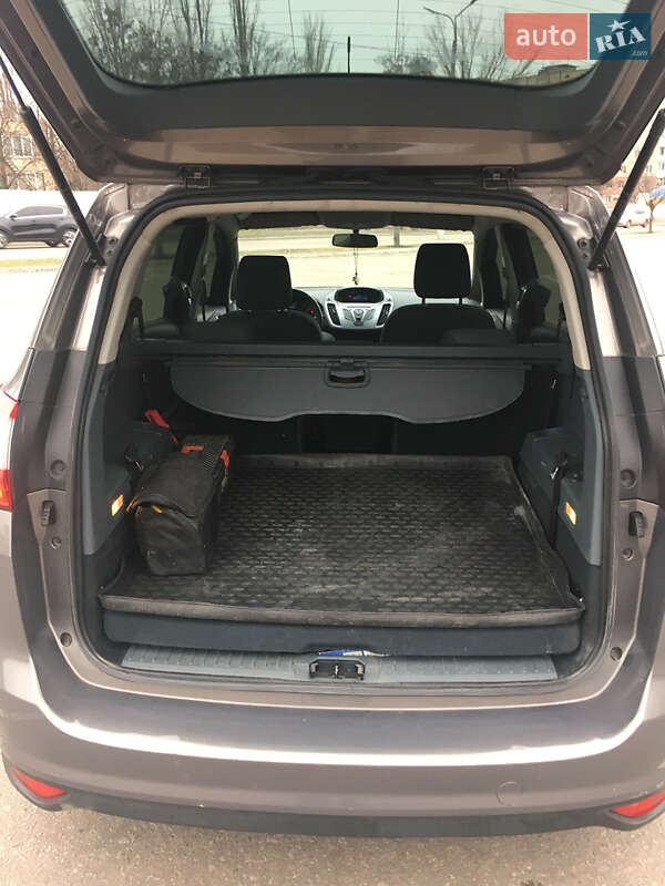 Минивэн Ford Grand C-Max 2012 в Кривом Роге