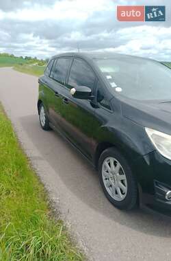 Минивэн Ford Grand C-Max 2011 в 