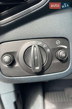 Минивэн Ford Grand C-Max 2011 в 