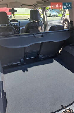 Минивэн Ford Grand C-Max 2012 в 