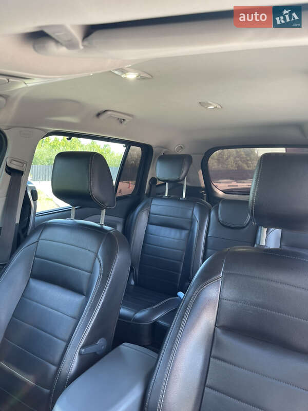 Минивэн Ford Grand C-Max 2012 в Киеве