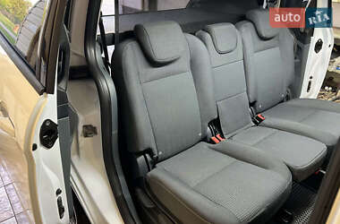 Минивэн Ford Grand C-Max 2012 в 