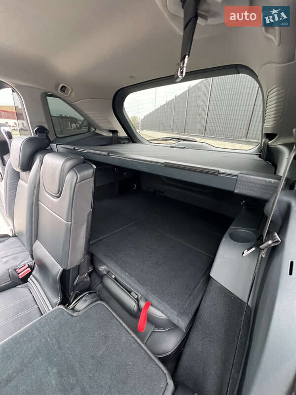 Мінівен Ford Grand C-Max 2011 в Луцьку