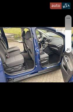 Минивэн Ford Grand C-Max 2015 в 