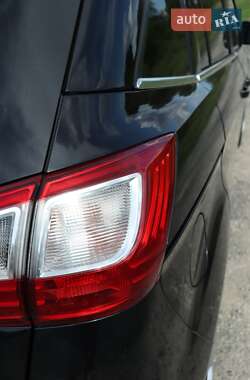 Минивэн Ford Grand C-Max 2011 в 