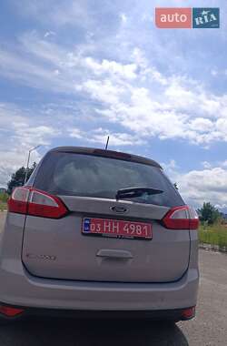 Минивэн Ford Grand C-Max 2011 в 