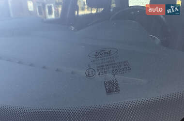 Минивэн Ford Grand C-Max 2010 в 