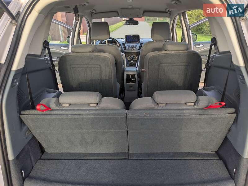 Мінівен Ford Grand C-Max 2010 в Радивиліві