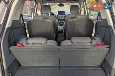 Минивэн Ford Grand C-Max 2010 в 