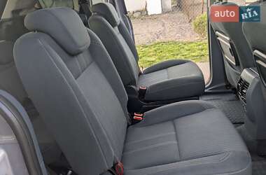 Минивэн Ford Grand C-Max 2010 в 