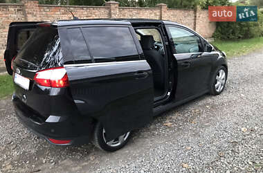 Минивэн Ford Grand C-Max 2011 в 