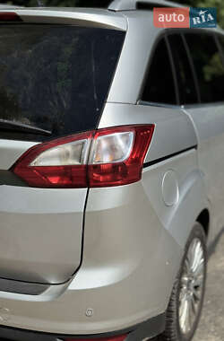 Минивэн Ford Grand C-Max 2012 в 