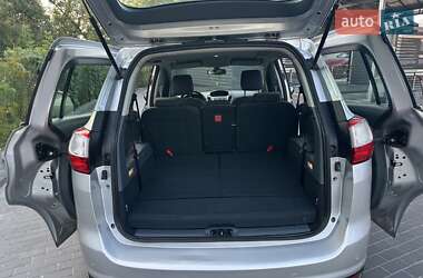 Мінівен Ford Grand C-Max 2010 в 