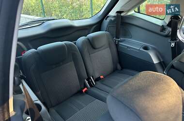 Мінівен Ford Grand C-Max 2010 в 