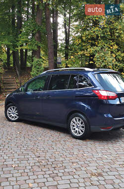 Мінівен Ford Grand C-Max 2010 в  фото 24 Мінівен Ford Grand C-Max 2010 в