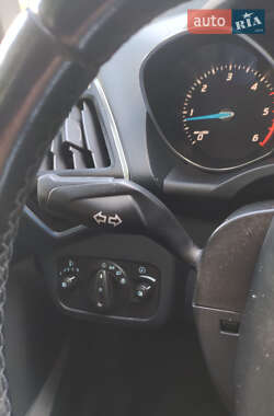 Мінівен Ford Grand C-Max 2010 в  фото 45 Мінівен Ford Grand C-Max 2010 в