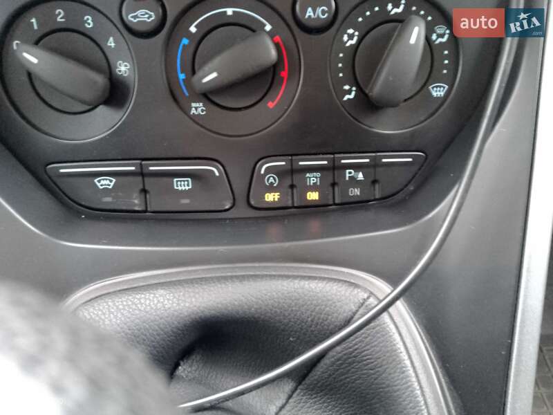 Минивэн Ford Grand C-Max 2013 в Львове
