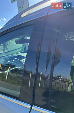 Минивэн Ford Grand C-Max 2012 в 