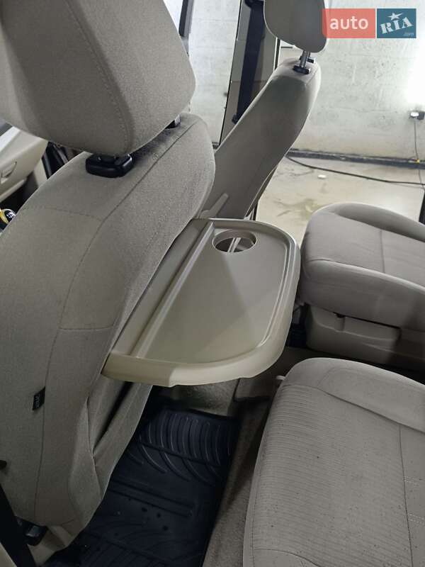 Минивэн Ford Grand C-Max 2011 в Ивано-Франковске фото 19 Минивэн Ford Grand C-Max 2011 в Ивано-Франковске
