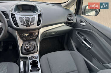 Мінівен Ford Grand C-Max 2012 в  фото 50 Мінівен Ford Grand C-Max 2012 в