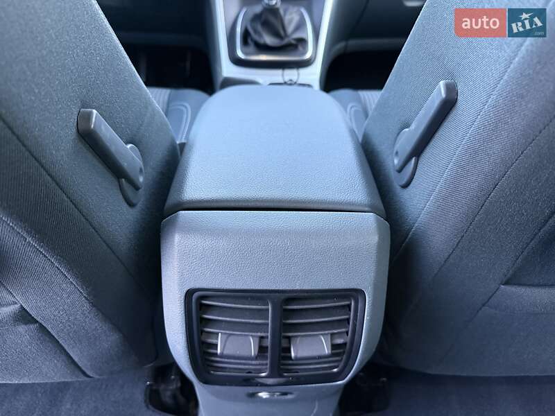 Минивэн Ford Grand C-Max 2011 в Стрые фото 141 Минивэн Ford Grand C-Max 2011 в Стрые