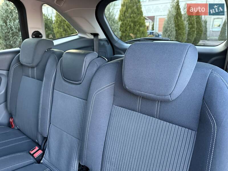 Минивэн Ford Grand C-Max 2011 в Стрые фото 160 Минивэн Ford Grand C-Max 2011 в Стрые