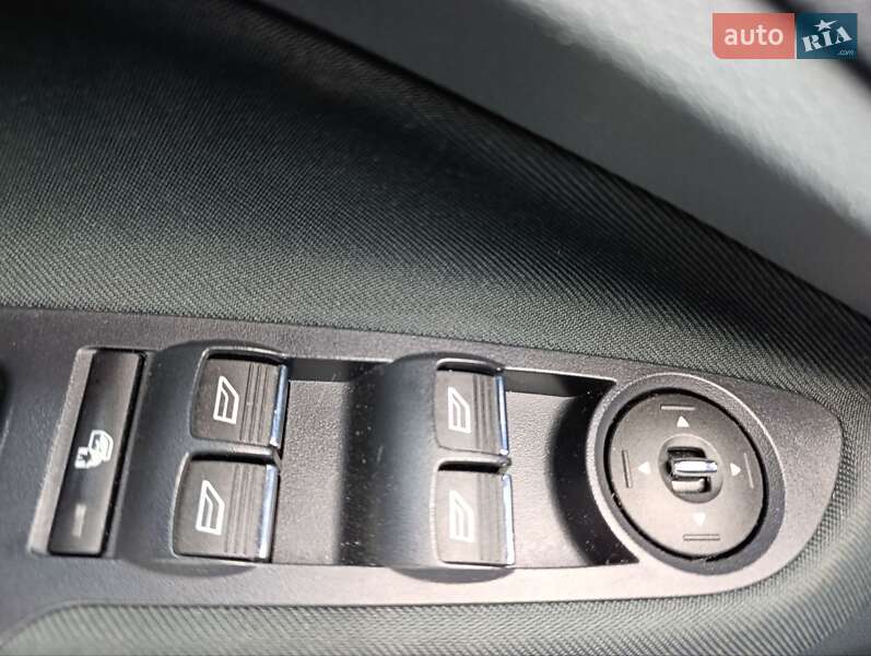 Минивэн Ford Grand C-Max 2010 в Кременце