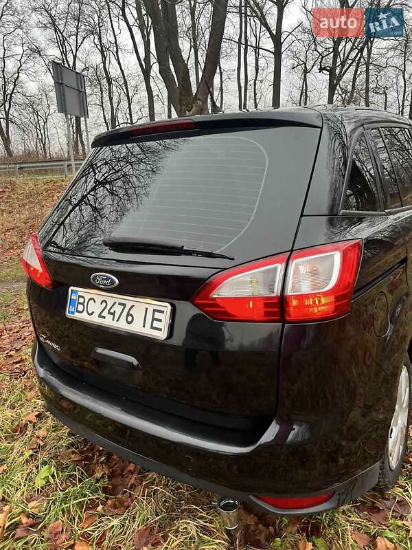 Минивэн Ford Grand C-Max 2011 в Городке