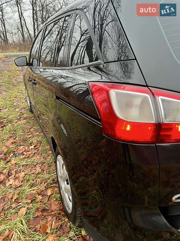 Минивэн Ford Grand C-Max 2011 в Городке