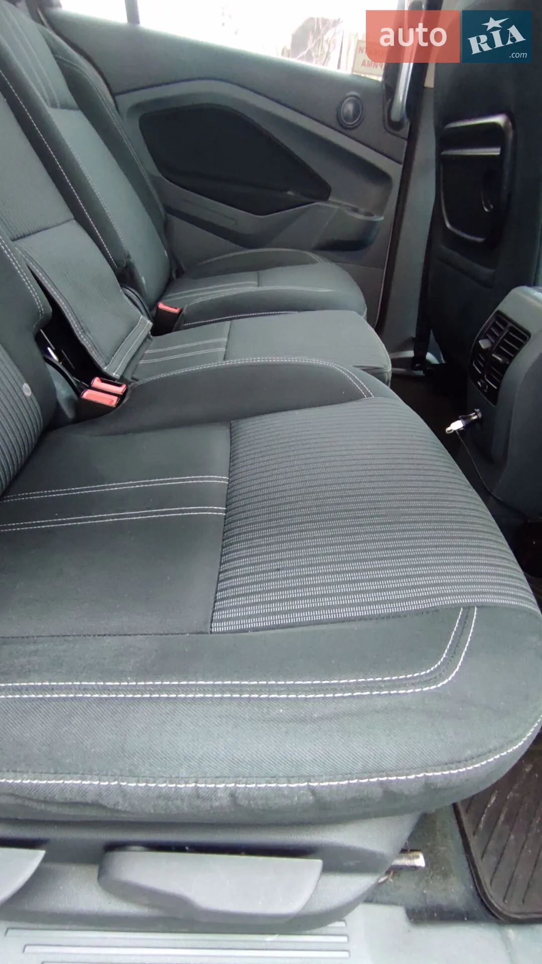 2011 Ford C-MAX - мініатюра 55