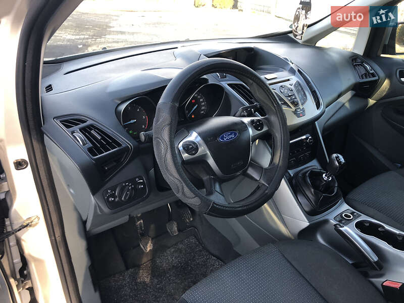 Минивэн Ford Grand C-Max 2010 в Мукачево