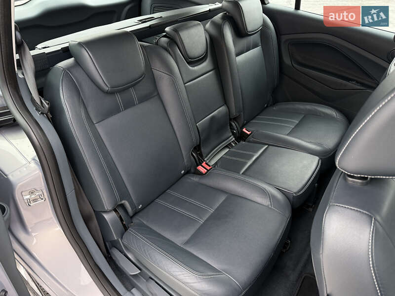 Мінівен Ford Grand C-Max 2011 в Стрию