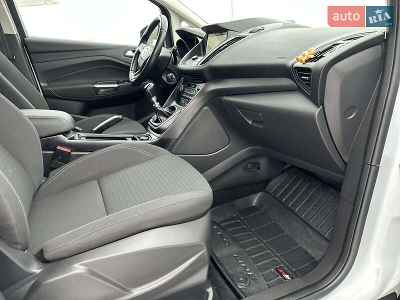 Минивэн Ford Grand C-Max 2017 в Дрогобыче