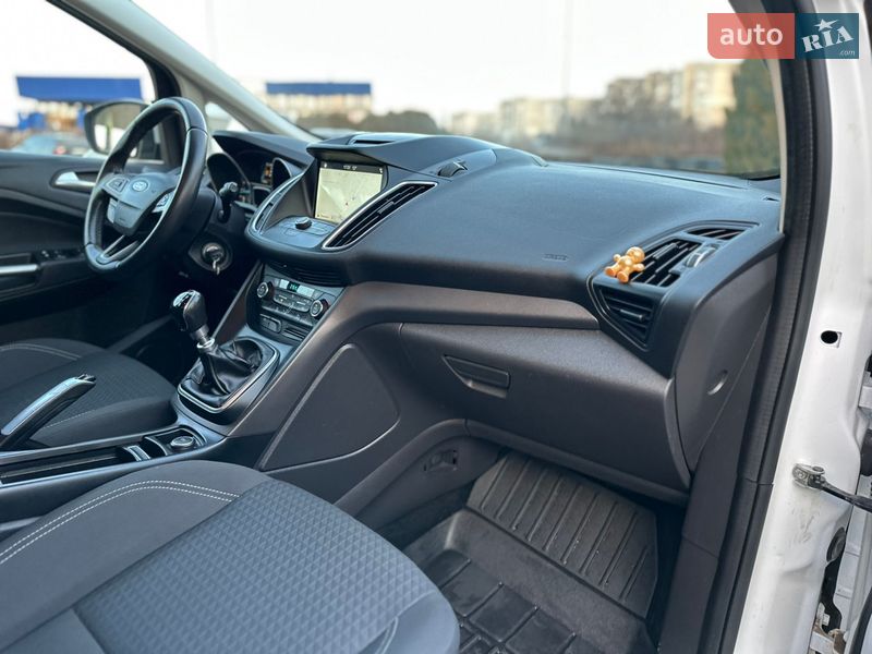 Минивэн Ford Grand C-Max 2017 в Дрогобыче
