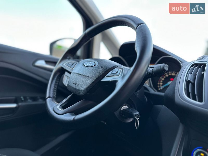 Минивэн Ford Grand C-Max 2017 в Дрогобыче