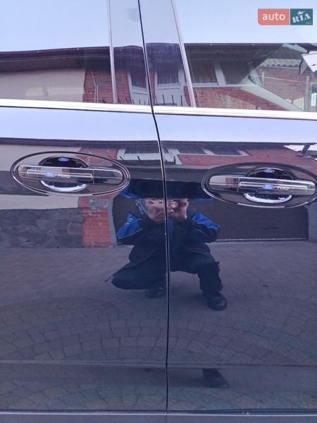 Минивэн Ford Grand C-Max 2010 в Николаеве