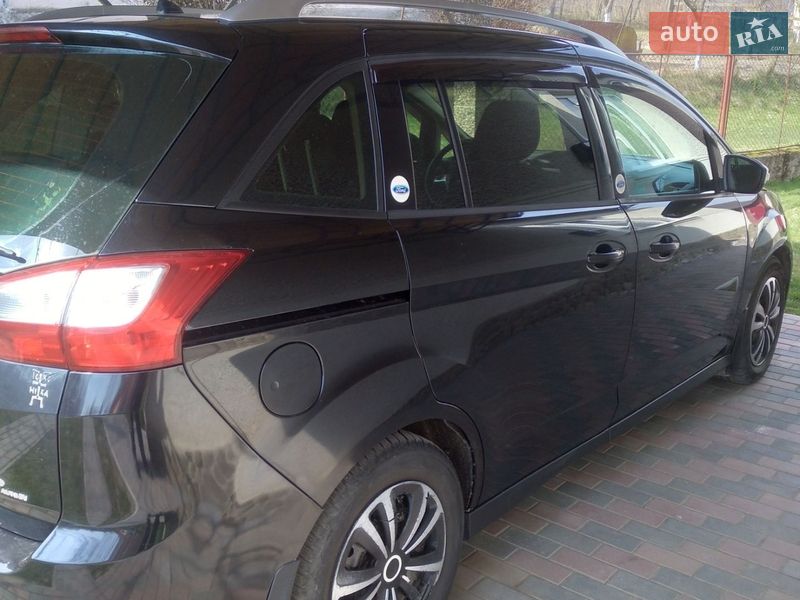 Минивэн Ford Grand C-Max 2011 в Перечине