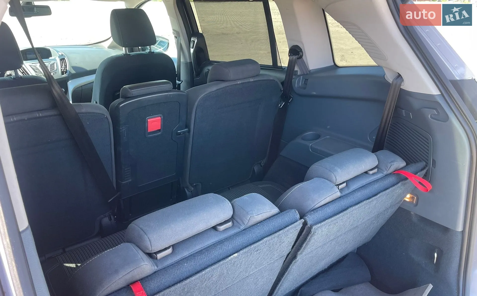 2010 Ford C-MAX - мініатюра 13