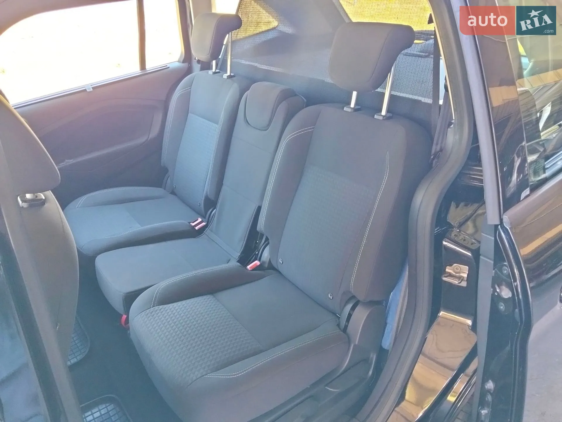 2017 Ford C-MAX - мініатюра 16