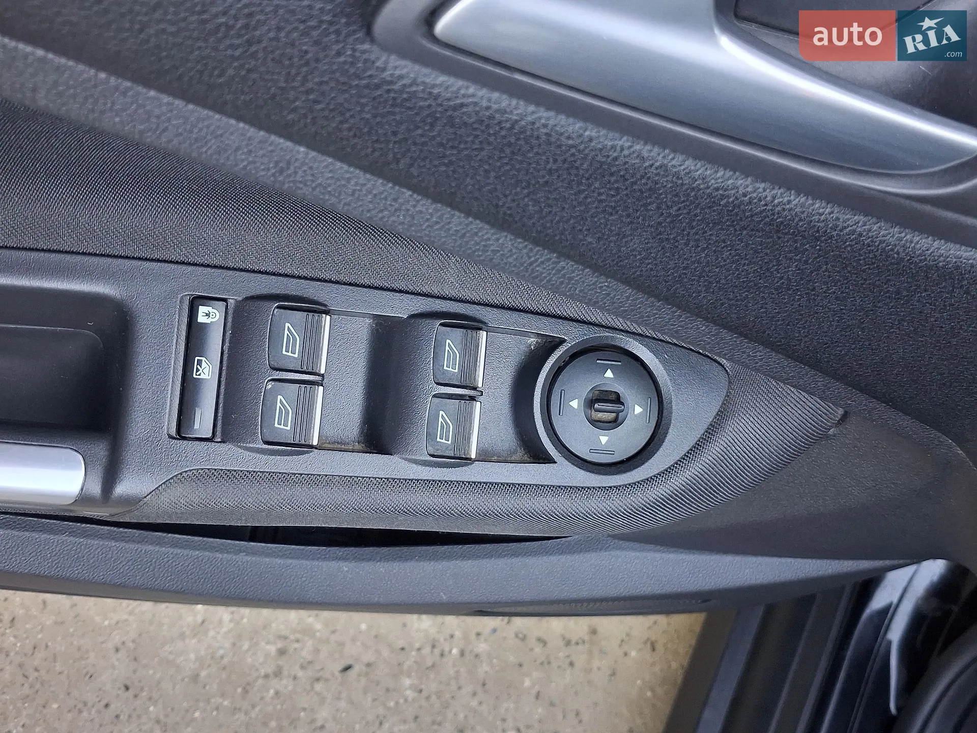 2016 Ford C-MAX - мініатюра 22
