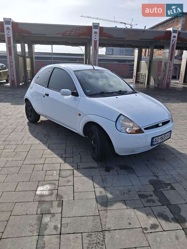 Хэтчбек Ford KA 2008 в Хусте